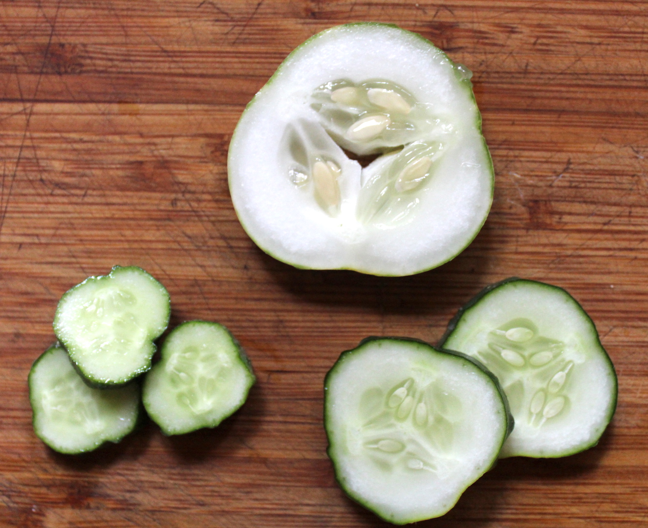 Choosing cucumbers for canning pickles