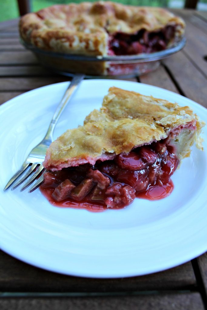 Maple Sweetened Strawberry Rhubarb Pie
