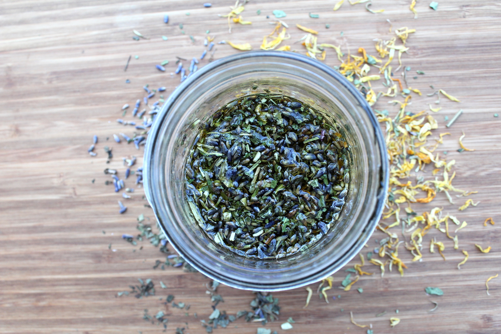 How to Make a Herbal Infused Oil