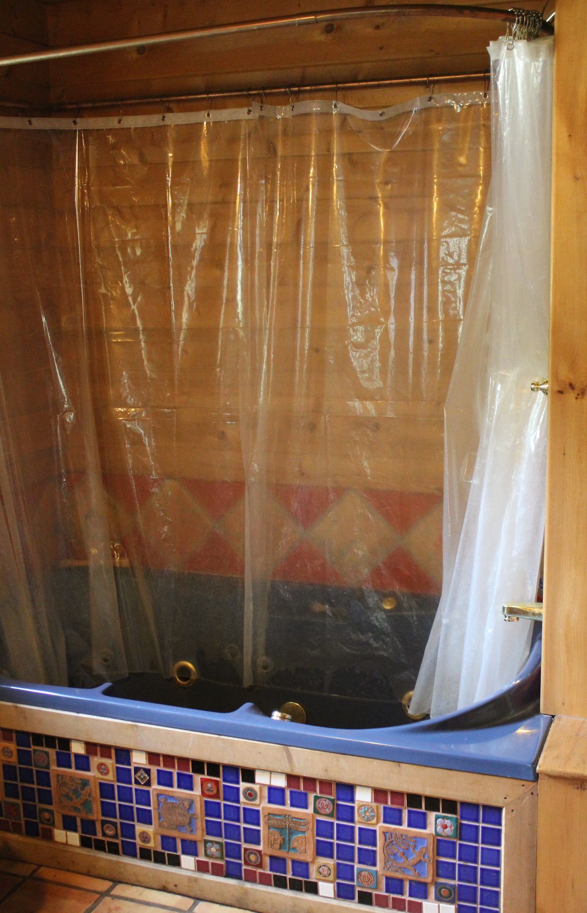Off Grid Whirlpool Tub