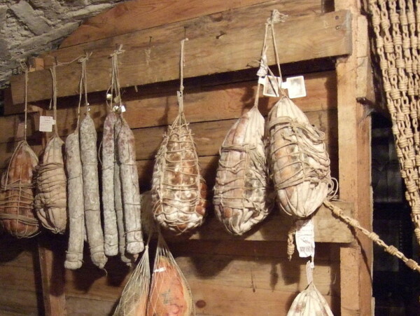 Aged pork cuts