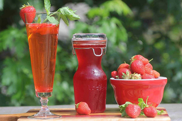 Canning Strawberries for Syrup