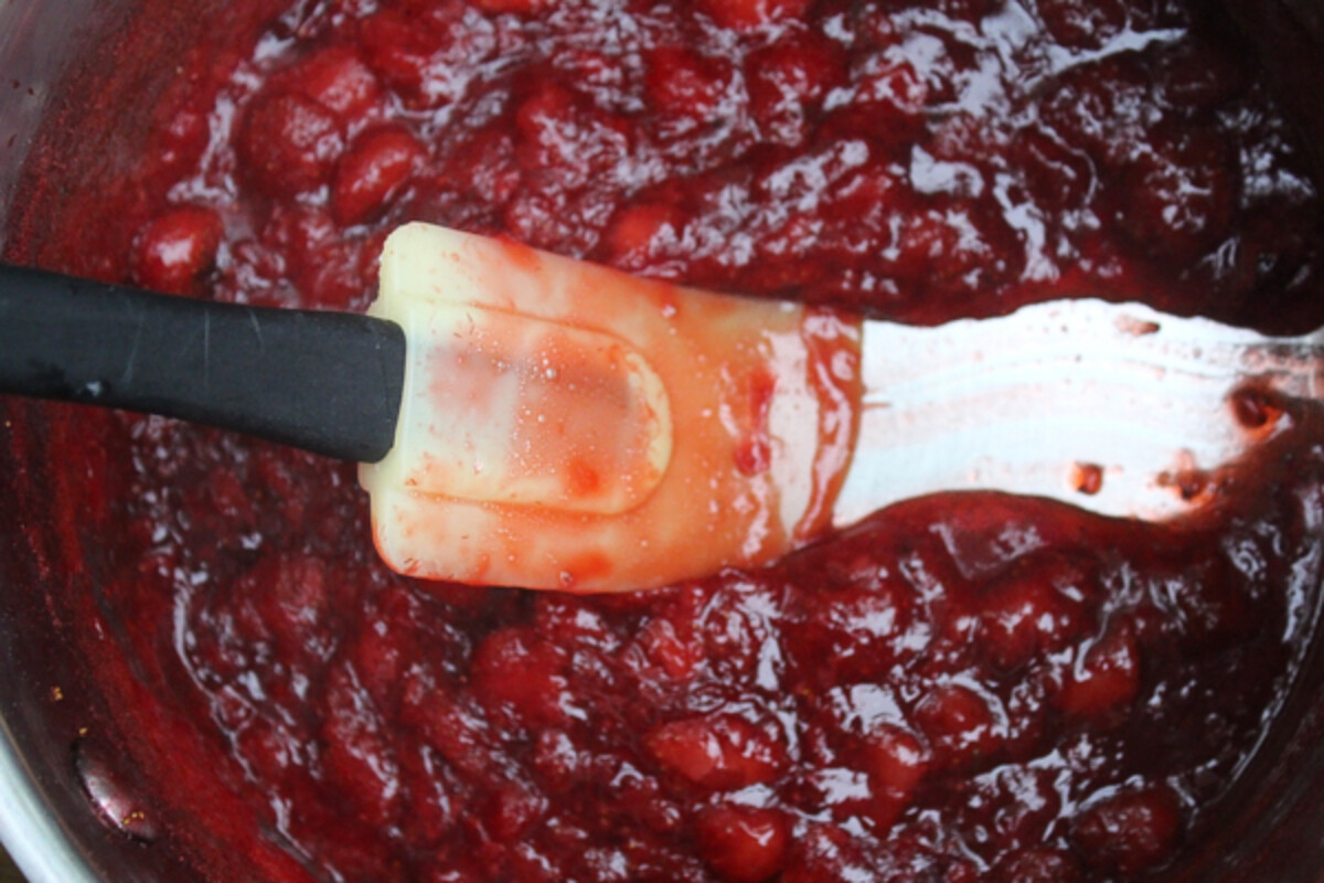 Low sugar strawberry jam trace