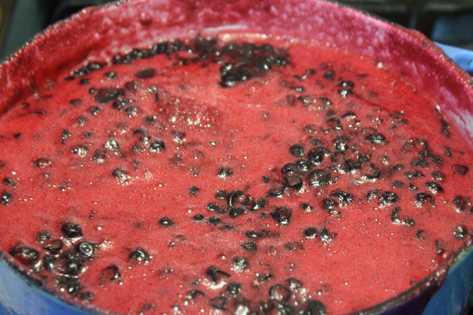 Blackcurrant Jam Foaming
