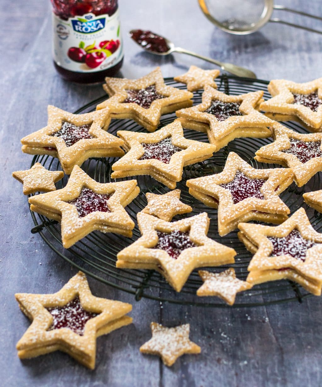 Vegan Jammy Star Biscuits from the Veg Space