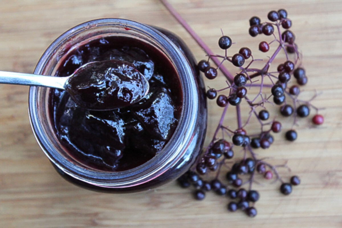 Homemade Elderberry Jelly
