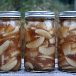 canning apple pie filling at home