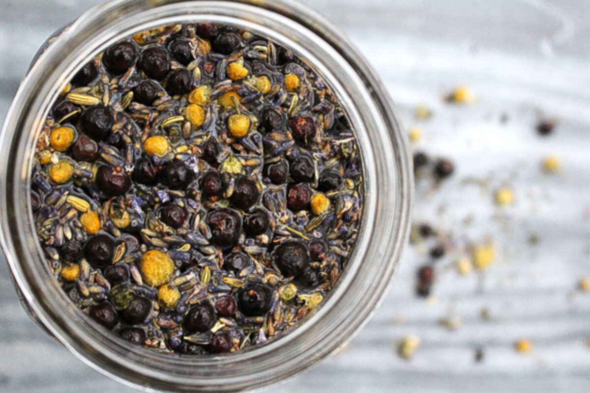 Homemade Herbal Gin Infusion