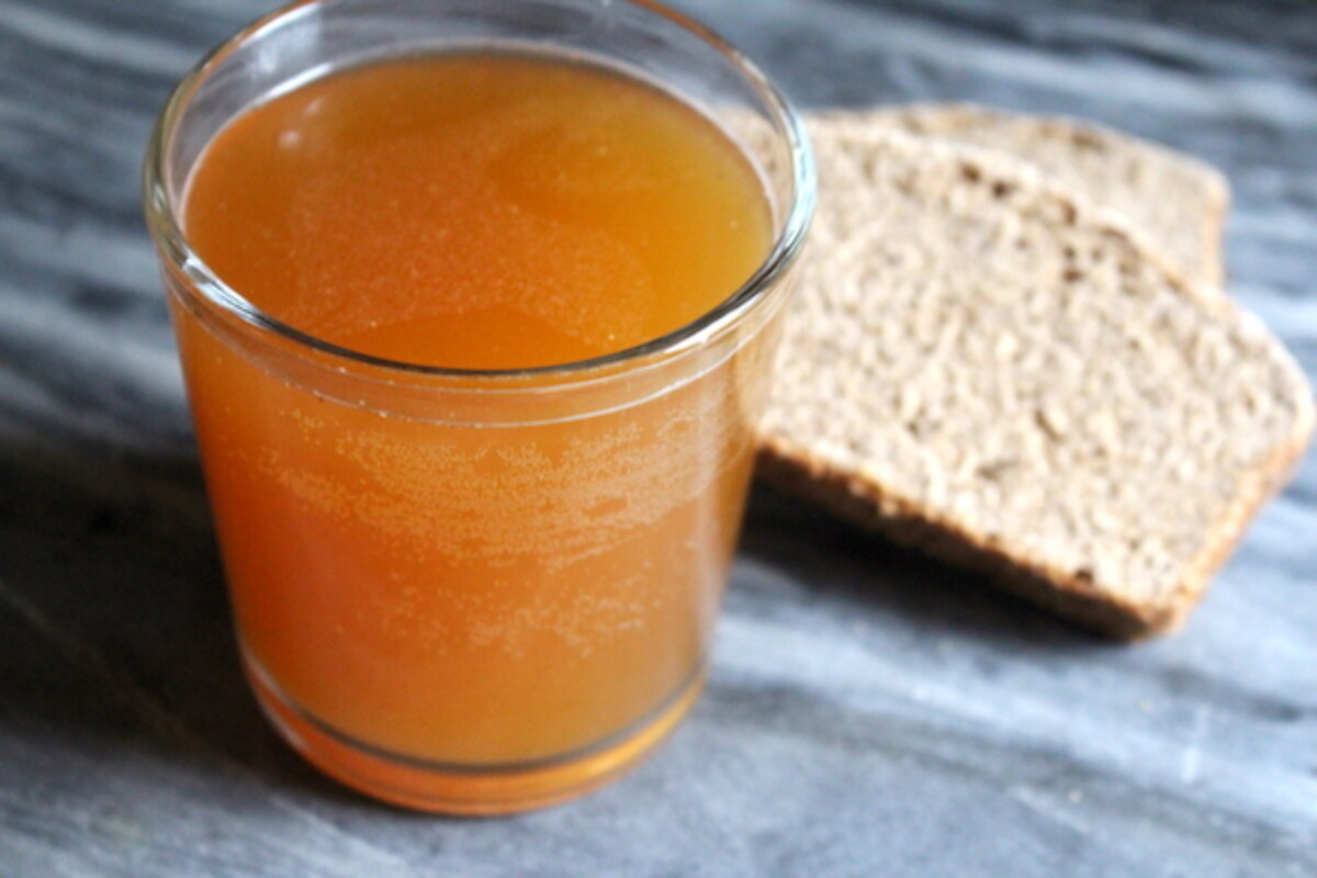 homemade kvass made with a sourdough starter (traditional bread kvass with no added yeast)