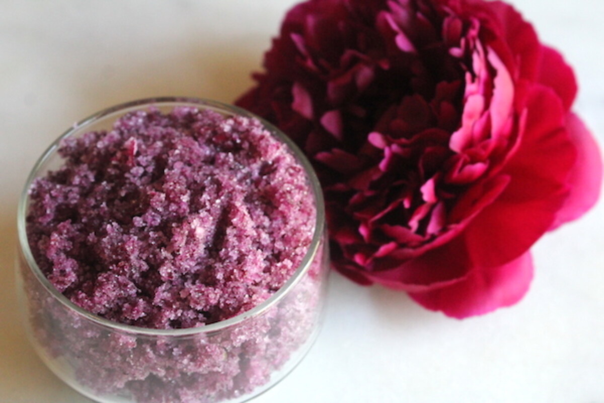 Peony Sugar Scrub