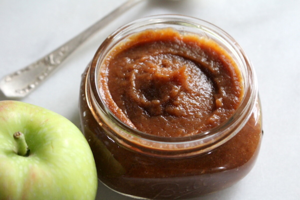 Homemade Apple Butter ~ This thick apple butter was made without added sugar.
