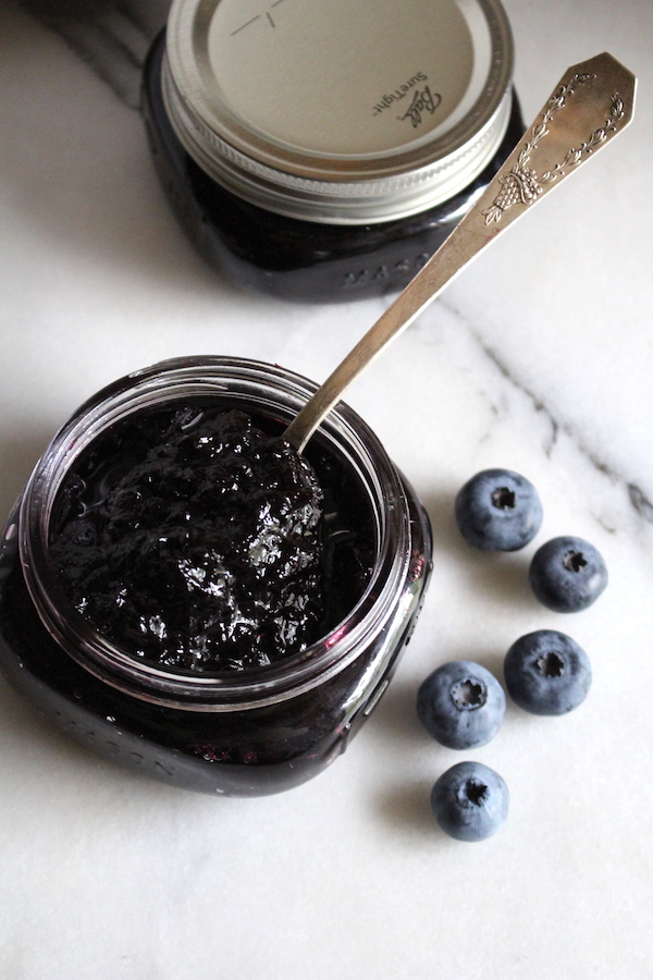 Easy three ingredient blueberry jam