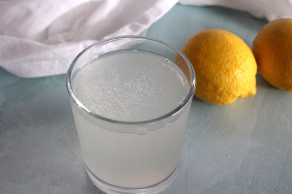 Homemade Water Kefir (Natural Probiotic Soda)