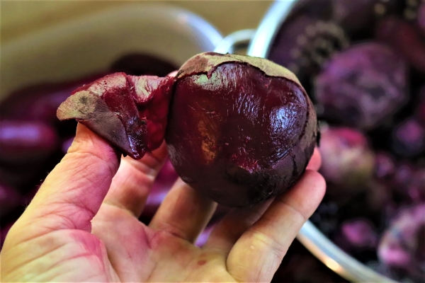 Peeling Beets for Canning