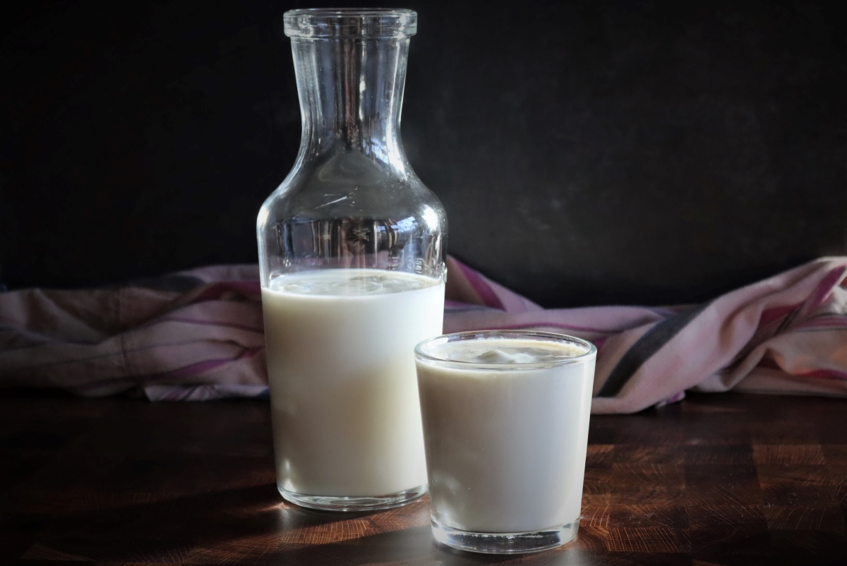 Homemade Drinkable Yogurt (Swedish Filmjölk)