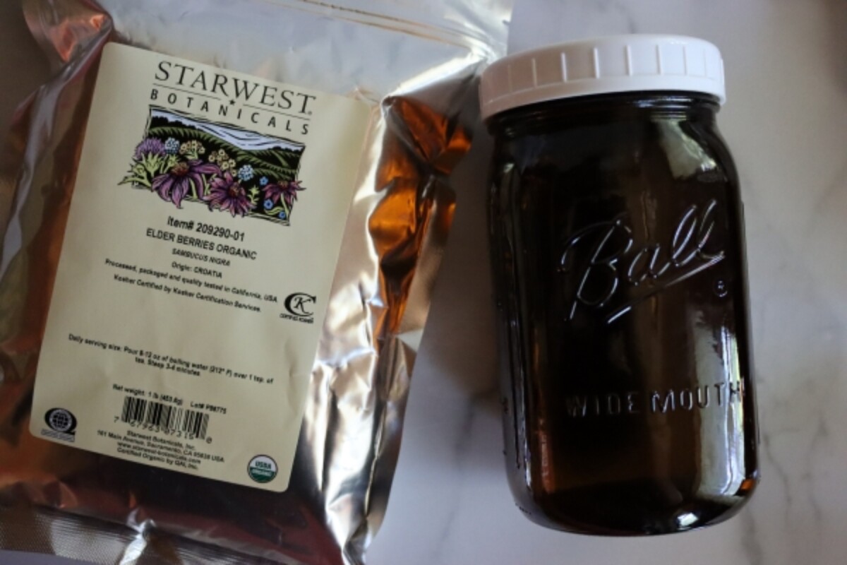 Equipment for Elderberry Tincture