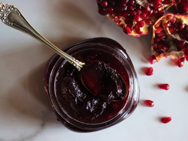 Homemade Pomegranate Jelly