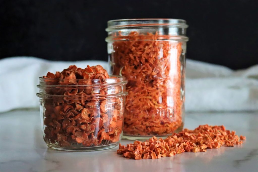 Dehydrating carrots