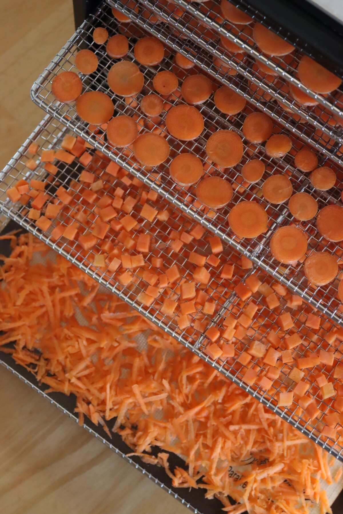 Dehydrating Carrots