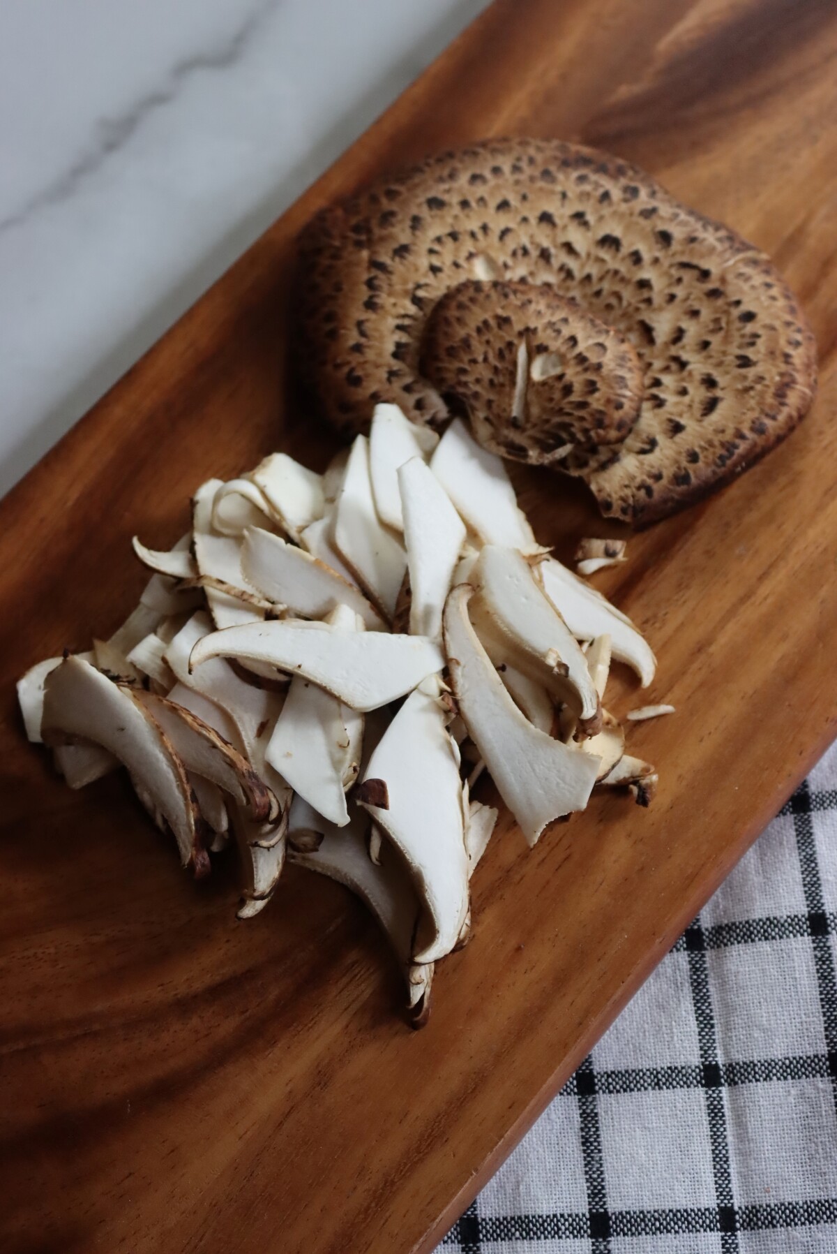 Sliced Pheasant Back Mushrooms