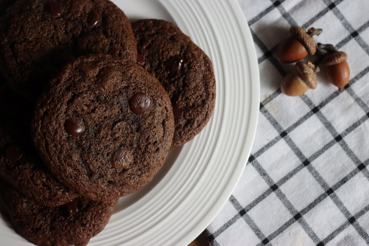 Acorn Flour Chocolate Chip Cookies