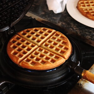 Cast Iron Waffle Maker