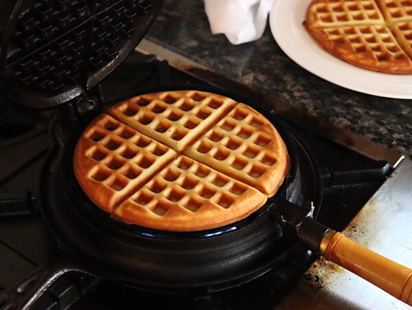 Cast Iron Waffle Maker
