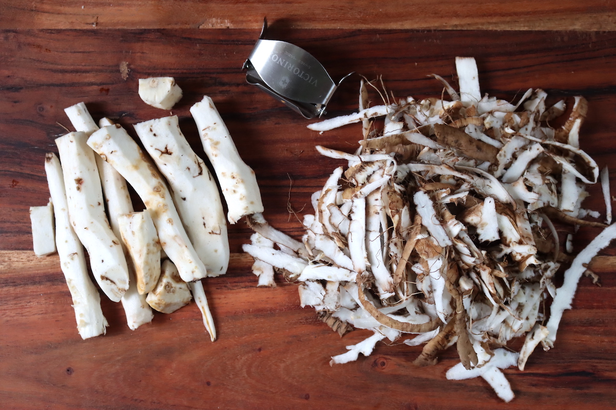 Peeling Dandelion Root