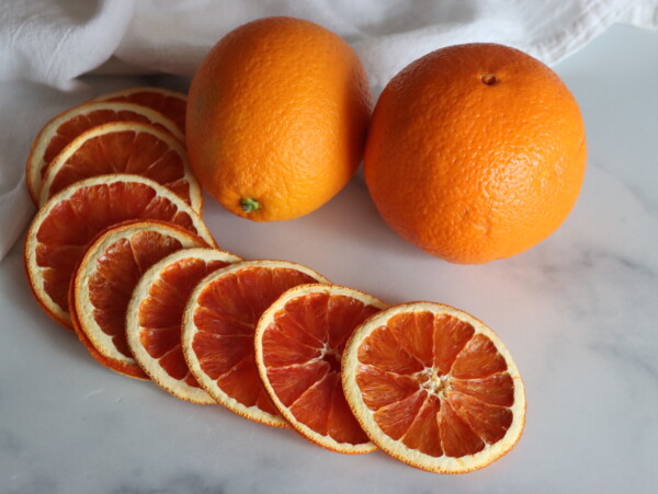Dehydrated oranges